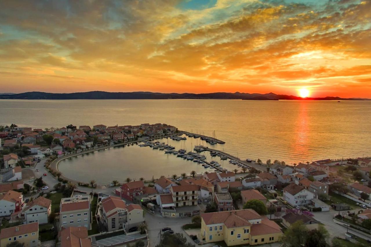 Apartments With A Parking Space Bibinje, Zadar - 18843 Ngoại thất bức ảnh